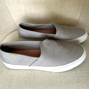 Cute Gray KEDS! NWOB